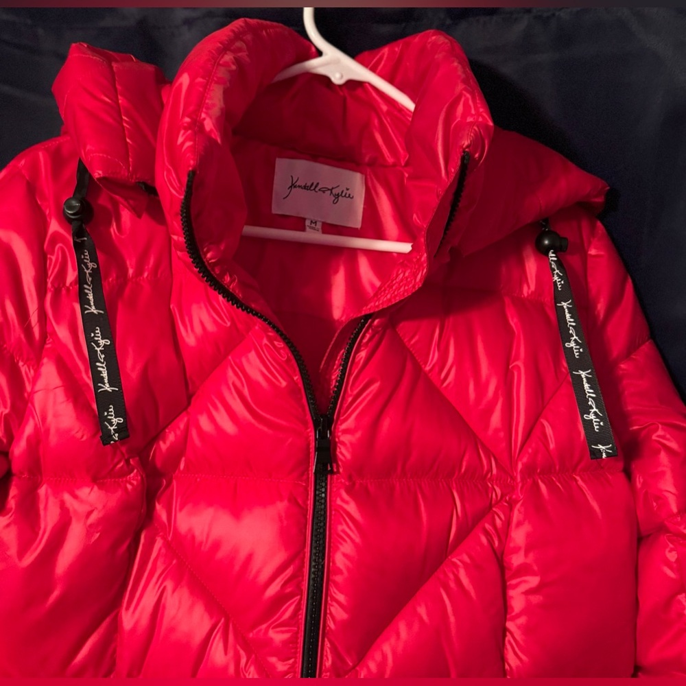 Kendall & Kylie Puffer Coat with Removable Hood. Medium